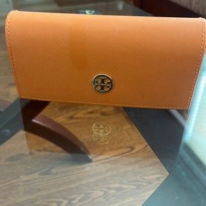 TORY BURCH AUTHENTIC ORANGE EYEGLASSES CASE